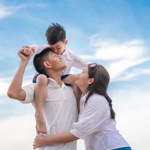 IVF in Thailand vs USA: Cost, Success Rates, and Clinic Comparison